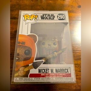 Funko Pop Star Wars #290 Wicket W Warrick Protector Case